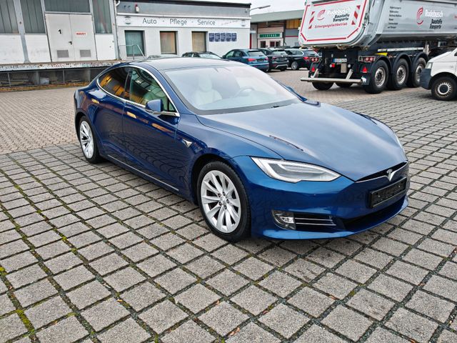 Tesla Model S Long Range  (Raven)