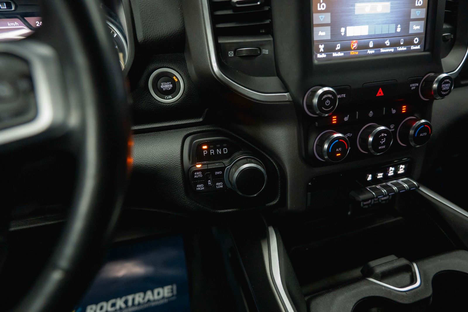 Fahrzeugabbildung Dodge RAM 5.7 V8 HEMI 4x4 BLACK Limited Longbed 19%