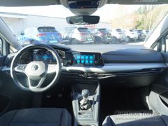 VW Golf VIII Variant Life 1.5 TSI Bluetooth LED
