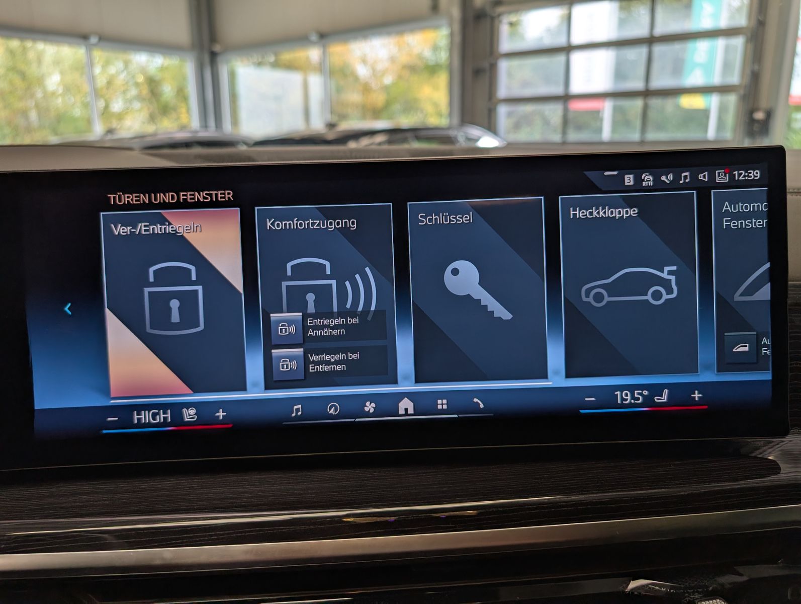 Fahrzeugabbildung BMW X5 30d xDrive M-Sport Innovati AHK H&K UPE:105T€