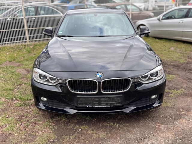 BMW 318 Baureihe 3 Lim. 318 d Autom. Xenon 1.Hand