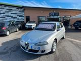 Alfa Romeo 147 1.9 jtdm 120cv anno 2005 - silberne Alfa Romeo 147