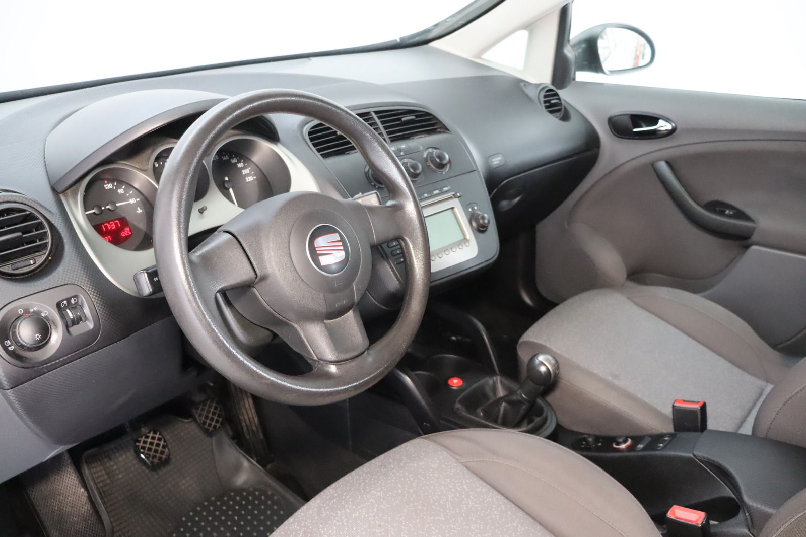Fahrzeugabbildung SEAT Altea 1.6 * Klima * Einparkhilfe
