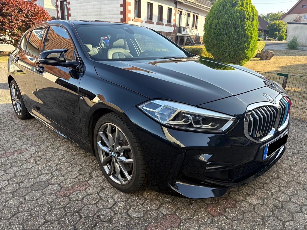 Image of BMW 120