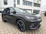 Volkswagen Tiguan R-Line+STANDHEIZUNG+AHK+PANO+IQ-LIGHT - Volkswagen Tiguan Tageszulassungen mit Benzin-Antrieb