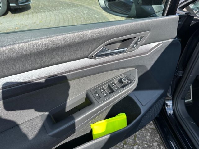Golf VIII Active 1.5 TSI LED Navi Climatronic Si