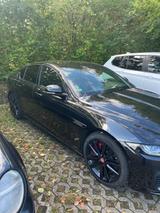 Jaguar XE P250 R-DYNAMIC BLACK *Hersteller-Garantie*  - Jaguar XE P250 Gebrauchtwagen