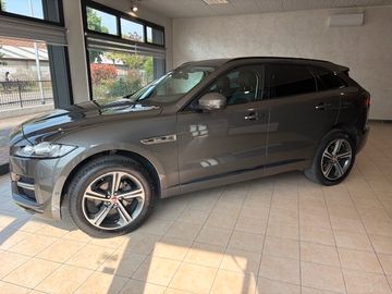 Jaguar F-Pace - 6