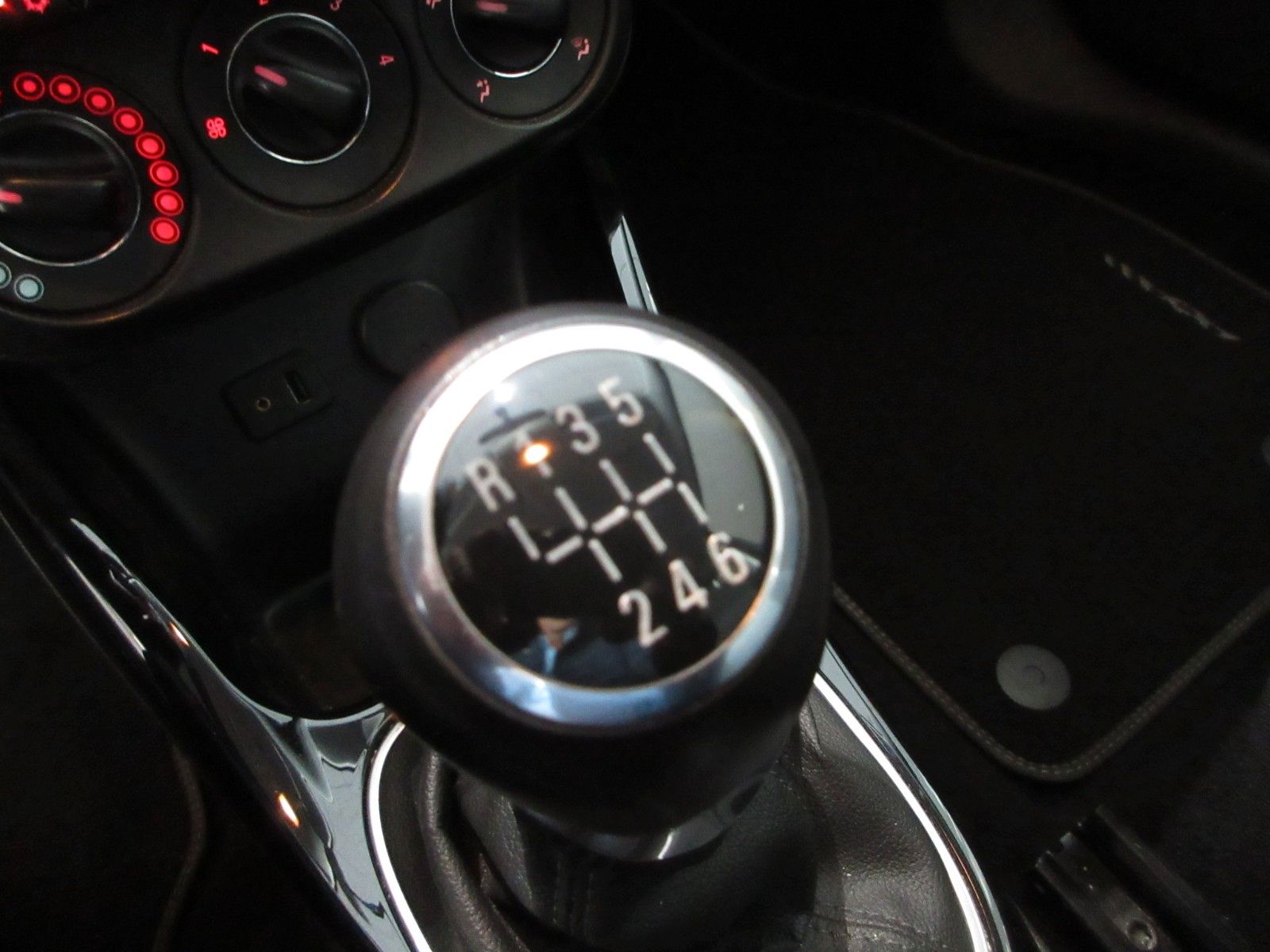 Fahrzeugabbildung Opel Adam Jam 1.0T NAVI/SHZ/LHZ/ALU/TEMPOMAT