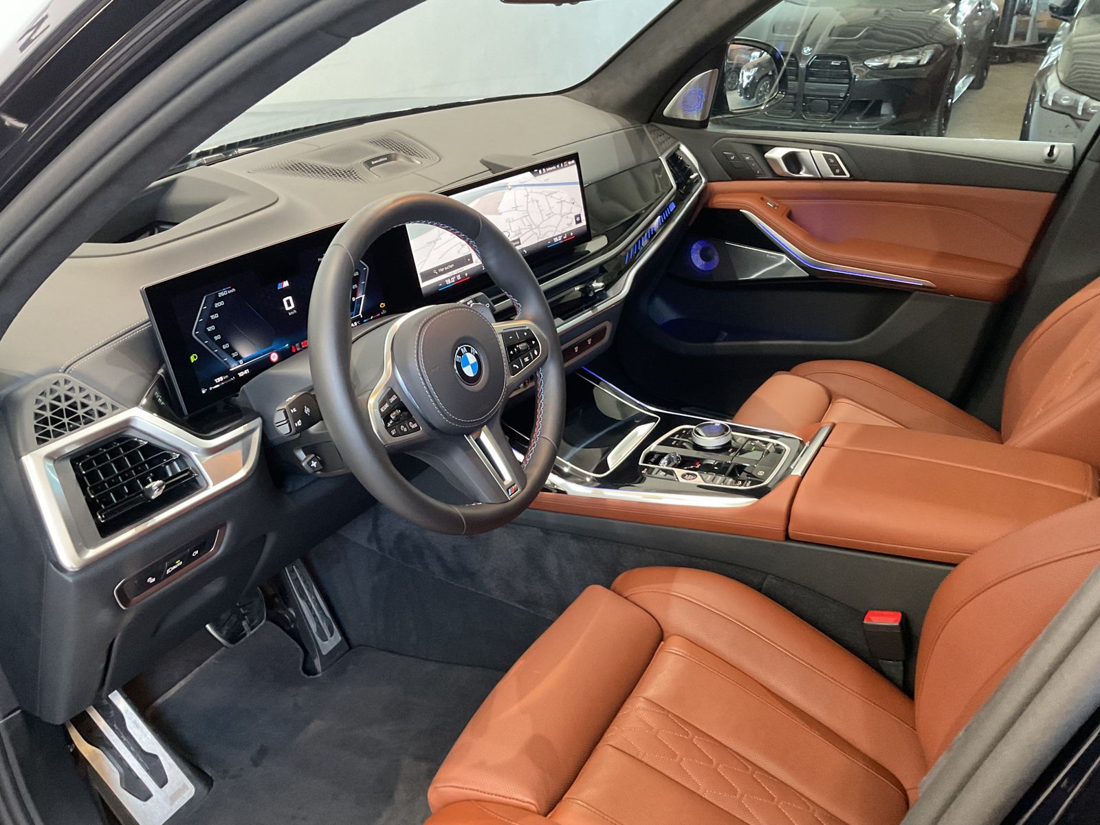 Fahrzeugabbildung BMW X7 M60i M Sportpaket pro, Sitzbelüftung vorn, B&