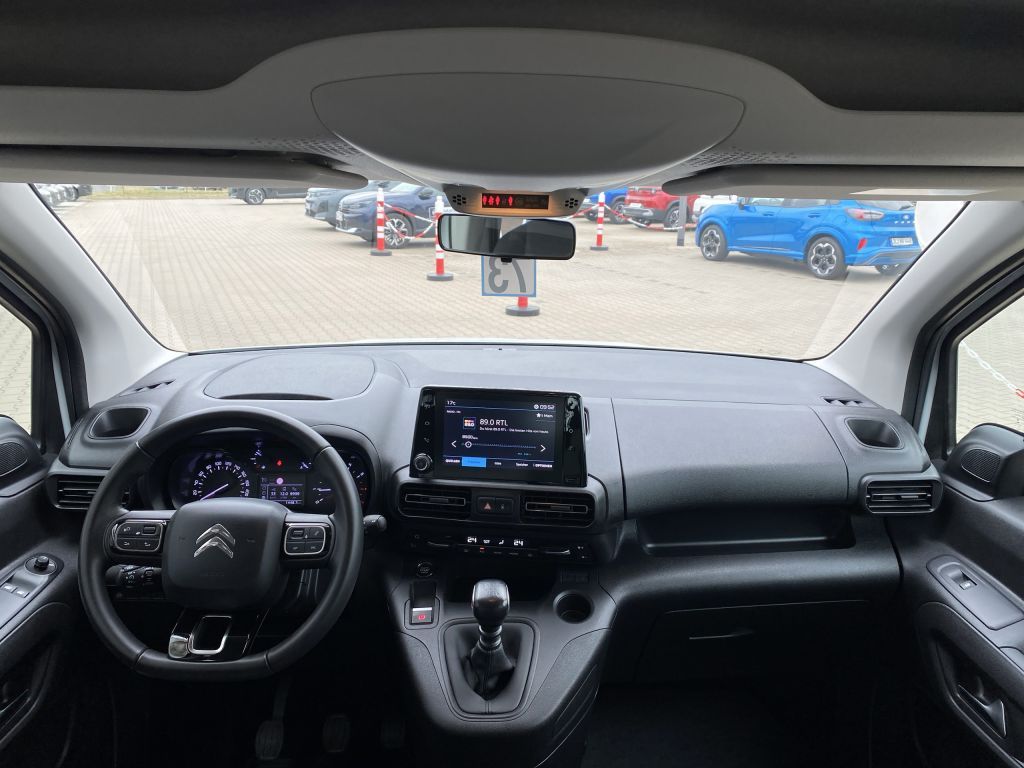 Fahrzeugabbildung Citroën Berlingo M PT 110 FEEL *Keyless*Farb-Touch*PDC*