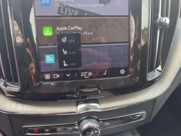 Volvo XC60 B5 AWD Plus Dark