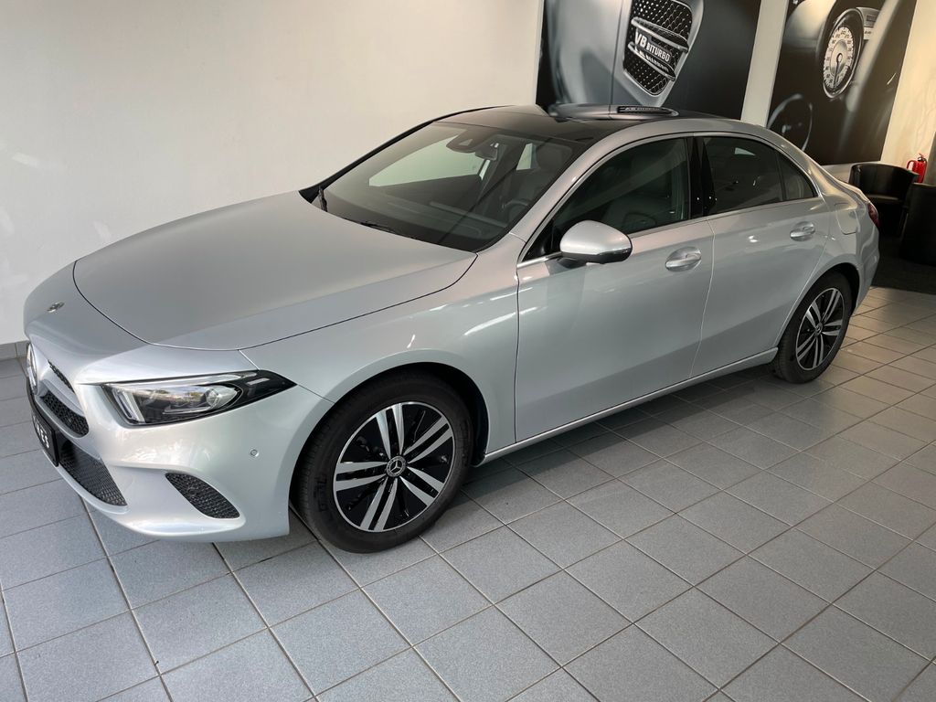 Mercedes-Benz A 220 d /Progressive/Multibeam/Pano/360°