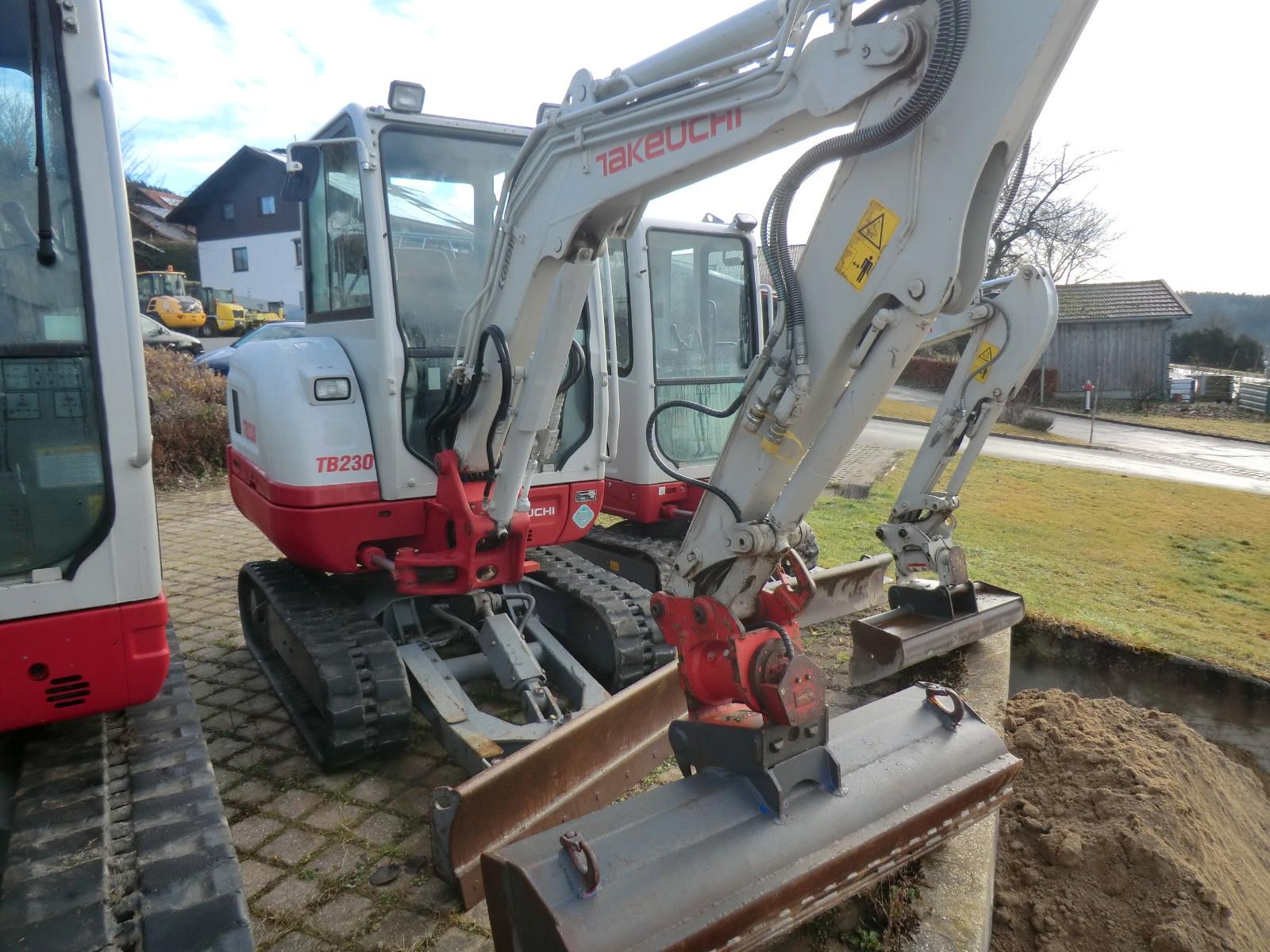 Takeuchi TB230