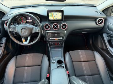 Mercedes A 180 - 9