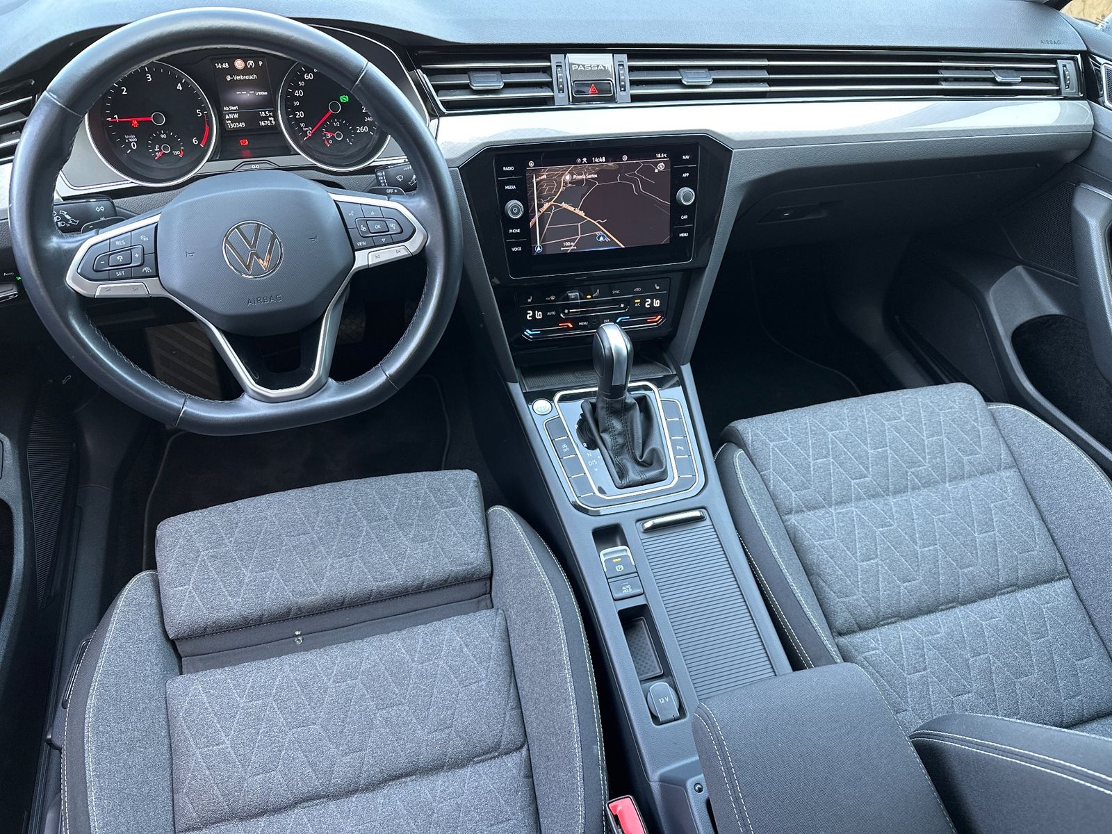 Fahrzeugabbildung Volkswagen Passat Variant Business NAV+LED+ACC+KAMERA