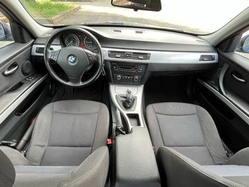 BMW 318 - 8