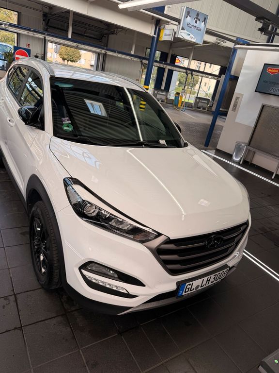 Image of Hyundai TUCSON