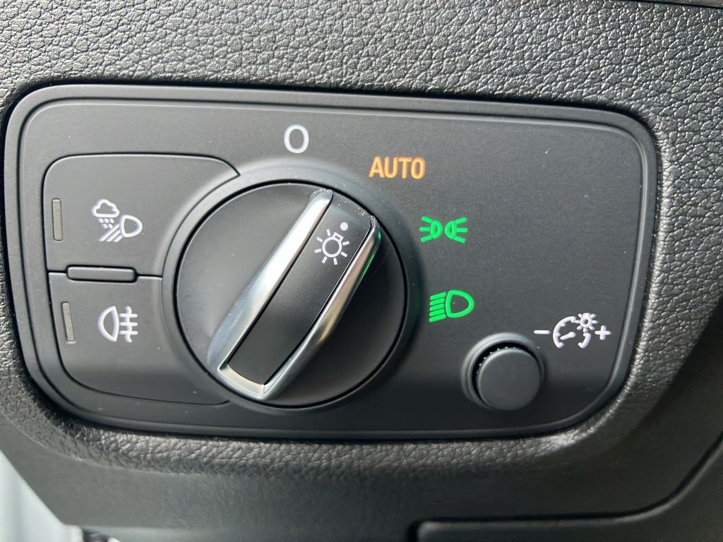 Fahrzeugabbildung Audi Q2 35 1.5 TFSI S line *MATRIX-LED*KAMERA*ACC