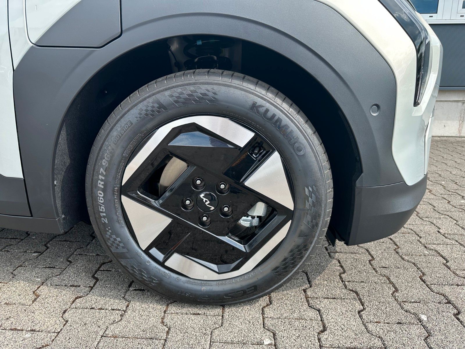 Fahrzeugabbildung Kia EV3 81.4 EARTH WIC UPG DWP