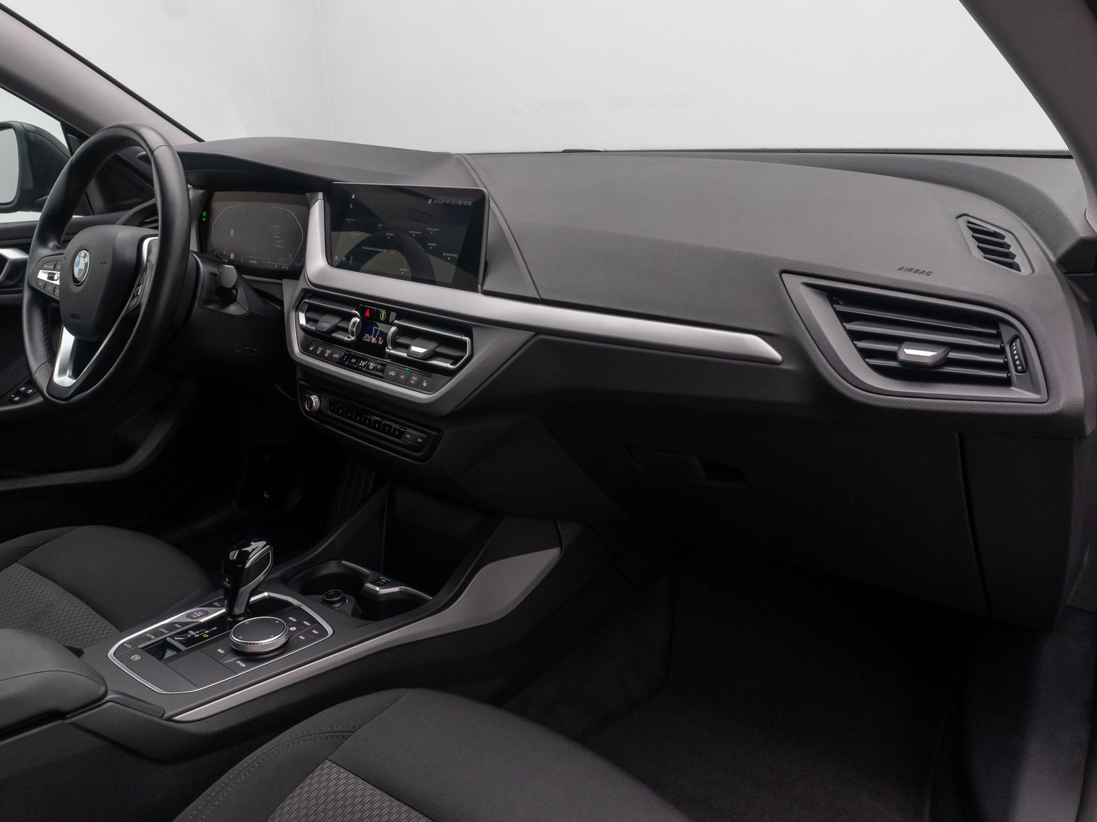 Fahrzeugabbildung BMW 218i Gran Coup&eacute; DAB PDC LED Geschwindigkeitsreg