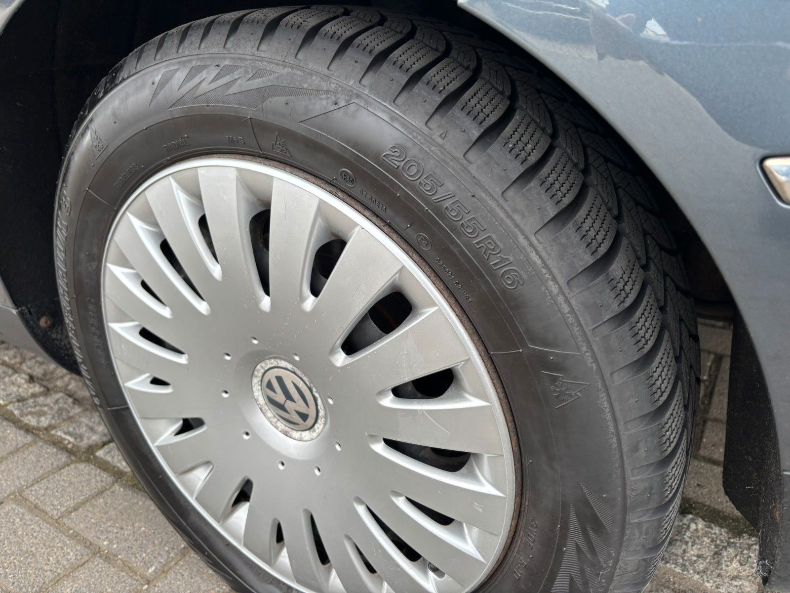 Fahrzeugabbildung Volkswagen Passat Var. 1.4TSI Comf. DSG AHK/TÜV 02-2028/NAV