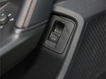 Cupra Leon ST VZ 2.0 TSI DSG 4Drive LED Navi Kamera