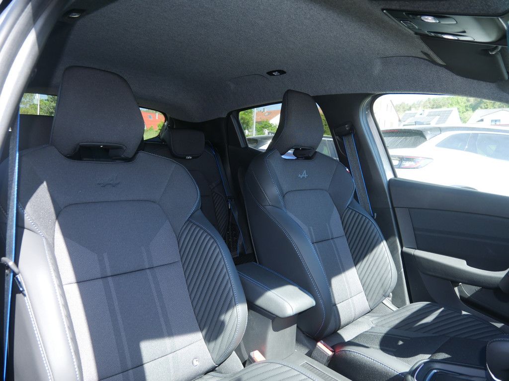 Fahrzeugabbildung Renault Clio Esprit Alpine E-Tech Full Hybrid 145