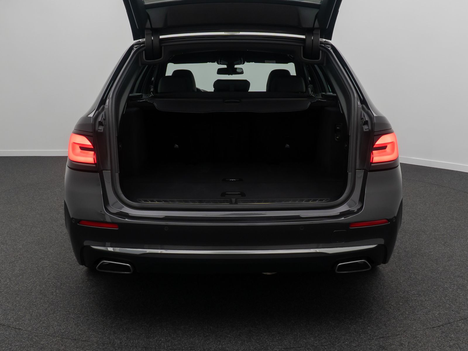 Fahrzeugabbildung BMW 540d xD Luxury Line H/K Kamera DAB AHK 4xKlima