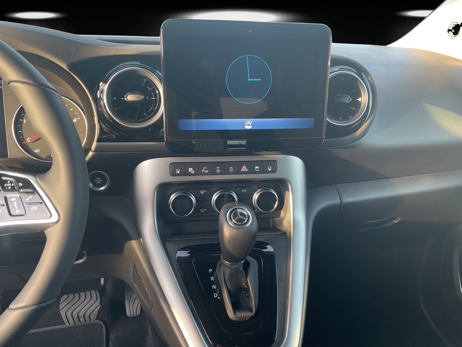 Fahrzeugabbildung Mercedes-Benz T 180 d PROGRESSIVE Standard
