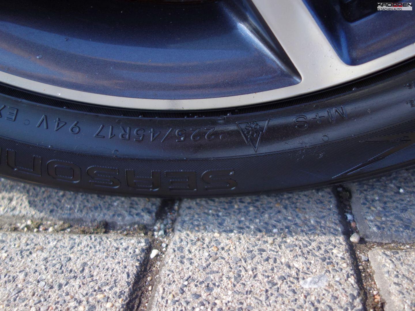 Kia Ceed SW Spirit 1.5T 140  Kamera  SHZ LHZ M+S