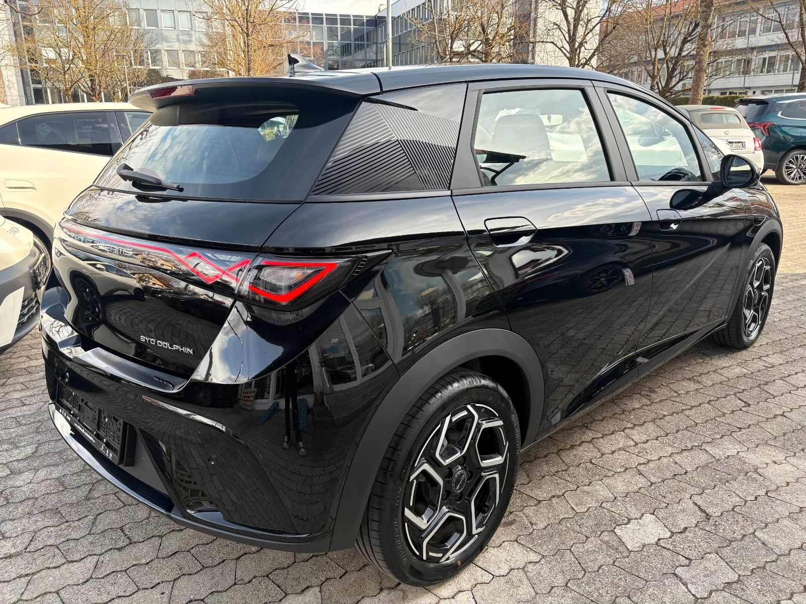 BYD DOLPHIN