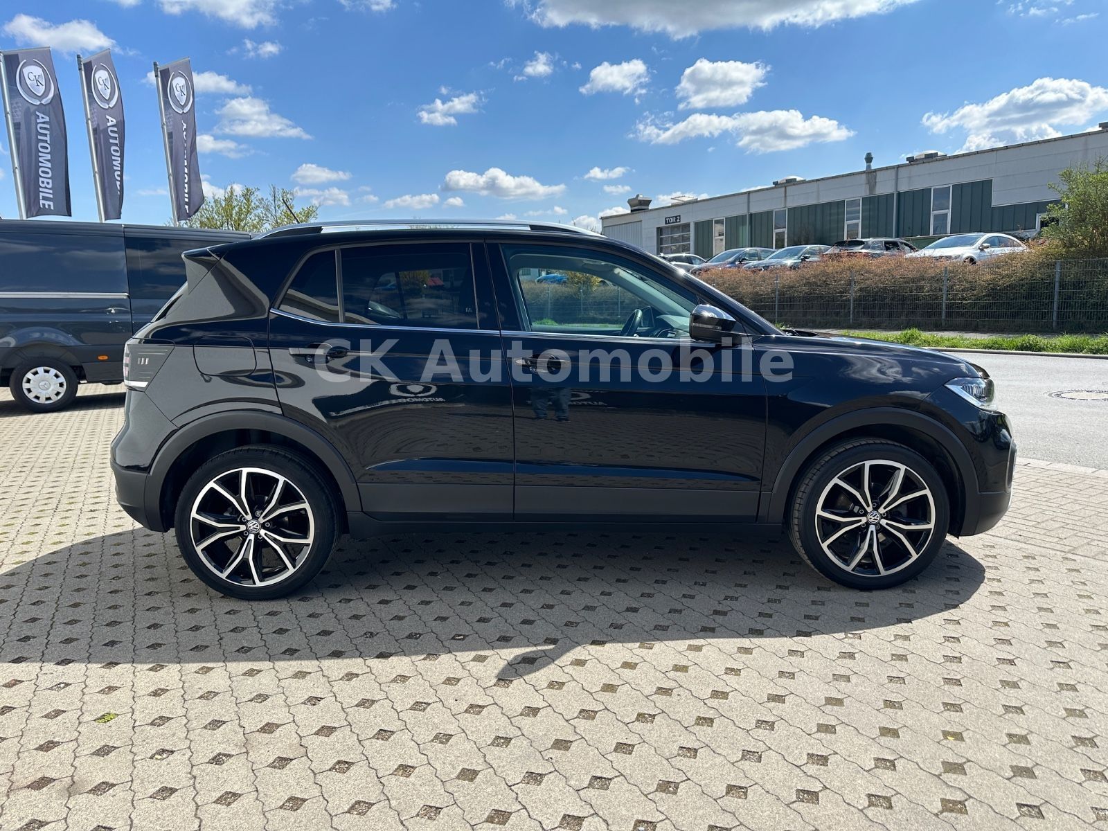 Fahrzeugabbildung Volkswagen T-Cross 1.0 TSI Style Highline DSG/LED/ACC/PDC