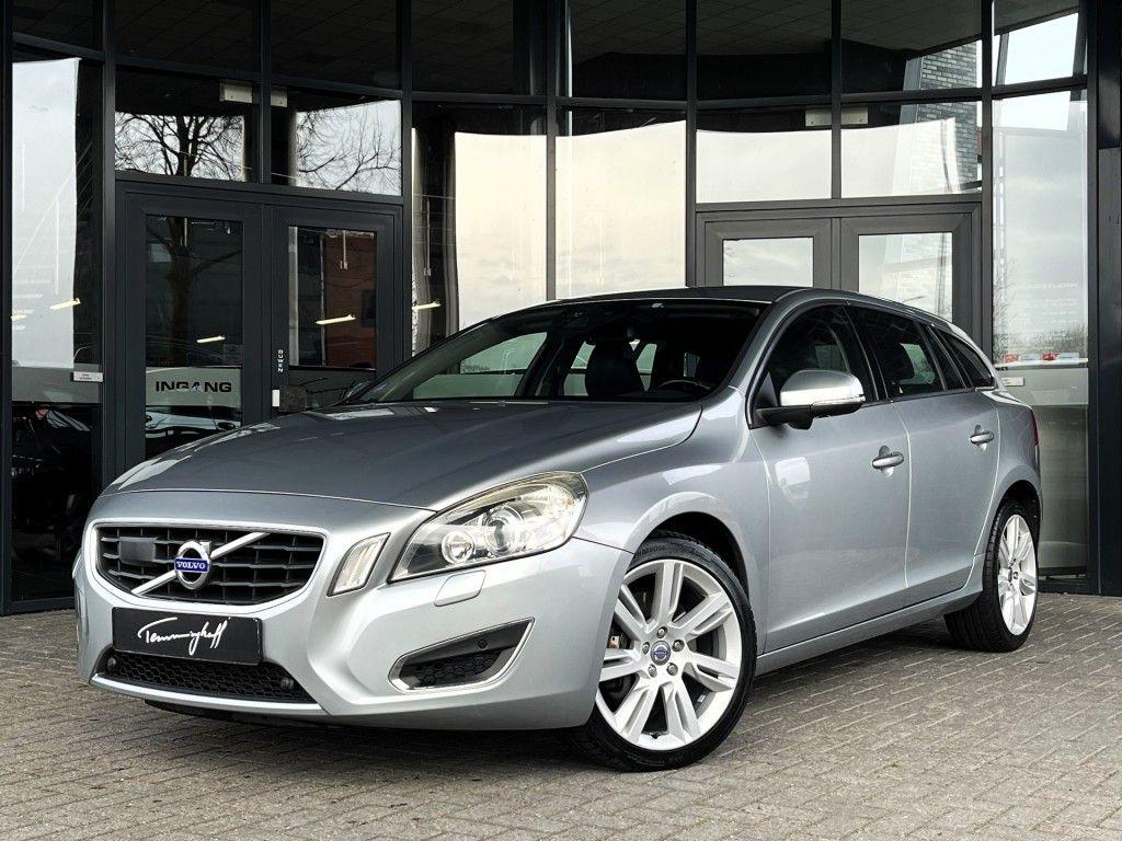 Volvo V60 2.0 T5 SUMMUM AUT. - LEDER - NAVI - ORG. NL.