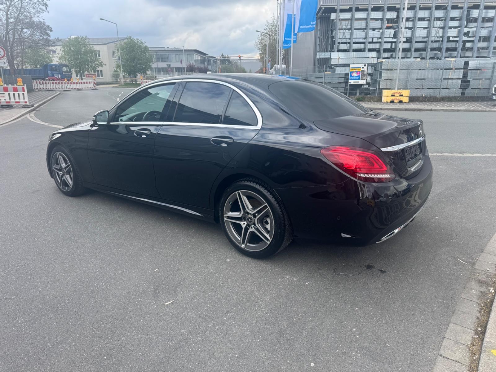 Mercedes-Benz C 180 Limousine AMG Line