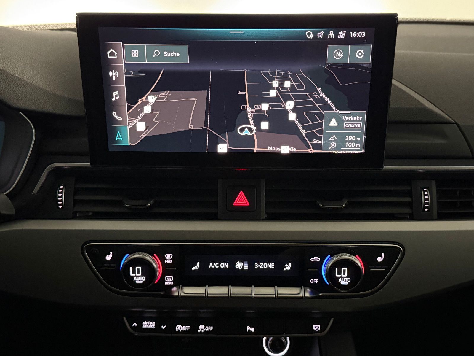 Fahrzeugabbildung Audi A4 Lim. 40 TFSI S LINE/VRTL COCKPIT+/MASSAGE