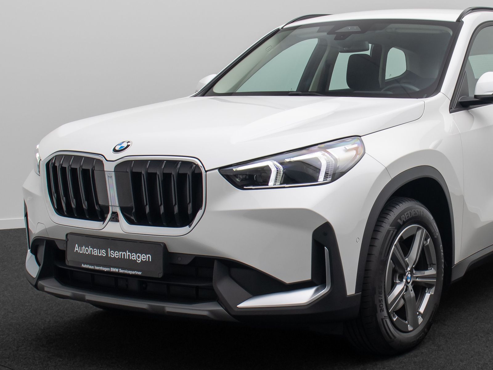 Fahrzeugabbildung BMW X1 sD18i 360&deg; HUD DAB Komfort Adap.LED Widscreen