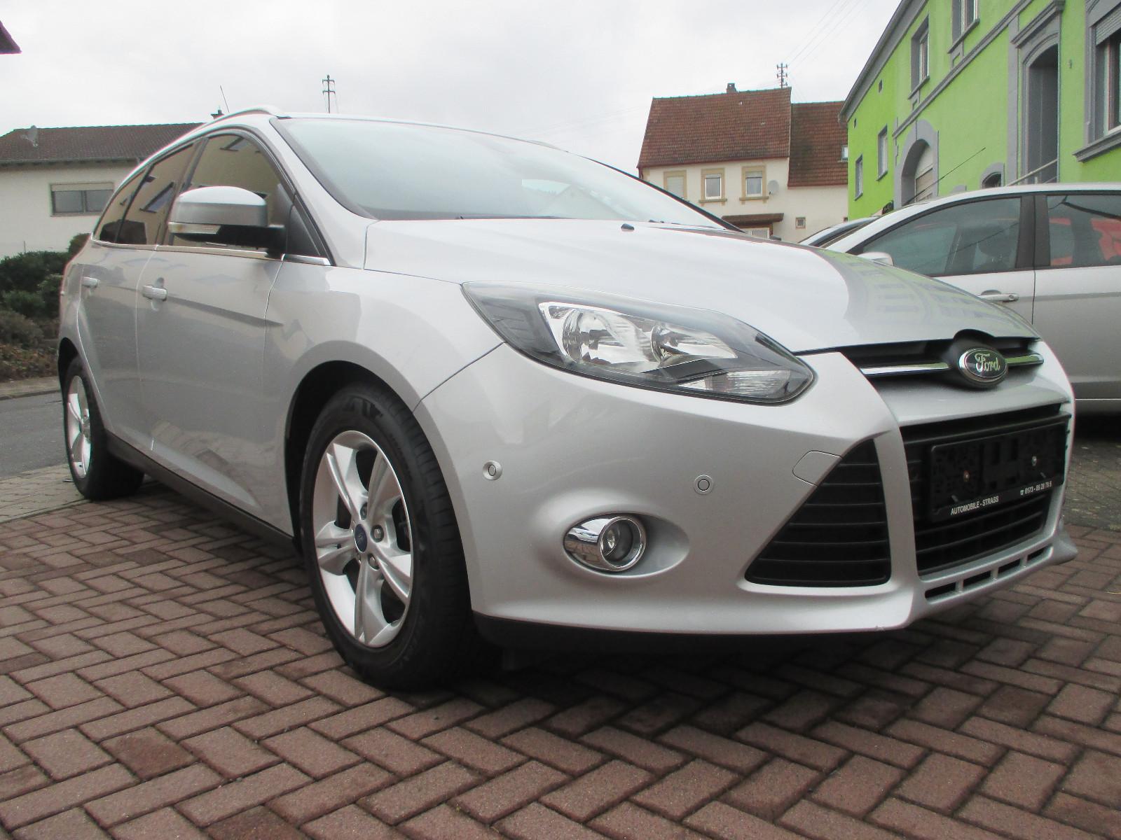 Ford Focus  Titanium Zahnriemen Neu !!!