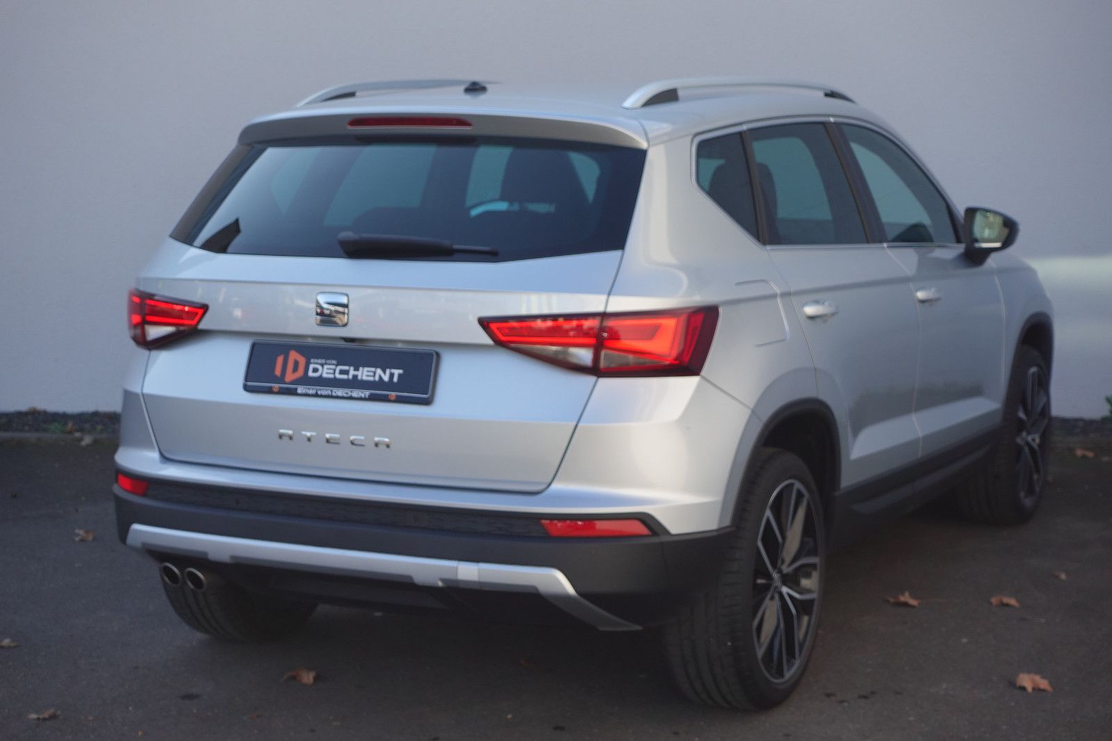 Fahrzeugabbildung SEAT Ateca 1.4TSI Xcellence AHK,Navi,SHZ,Kamera,LED