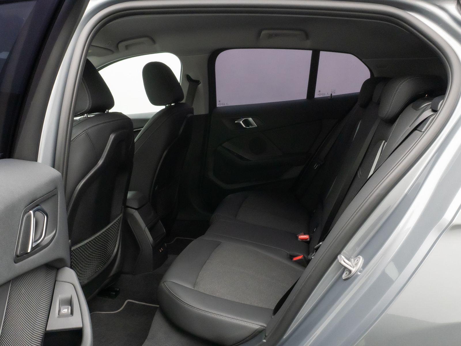 Fahrzeugabbildung BMW 118i Sport Line DAB HiFi Lenkrhz Fernlichtassist