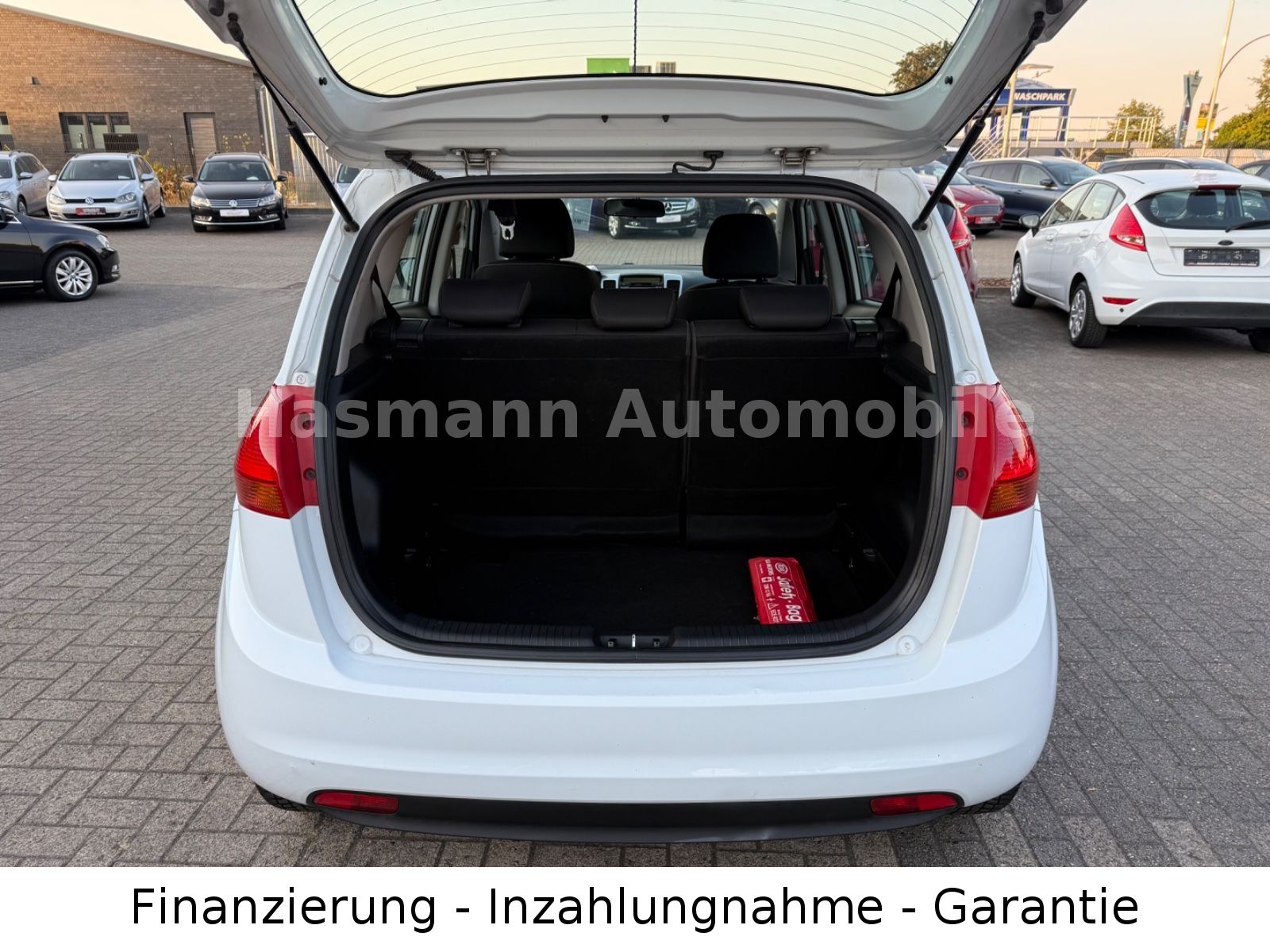 Venga Edition 7*SCHECKHEFTGEPFLEGT*NUR 36.000-KM