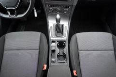 Fahrzeugabbildung Volkswagen Golf VII Lim. Trendline BMT DSG 2.Hand KM!