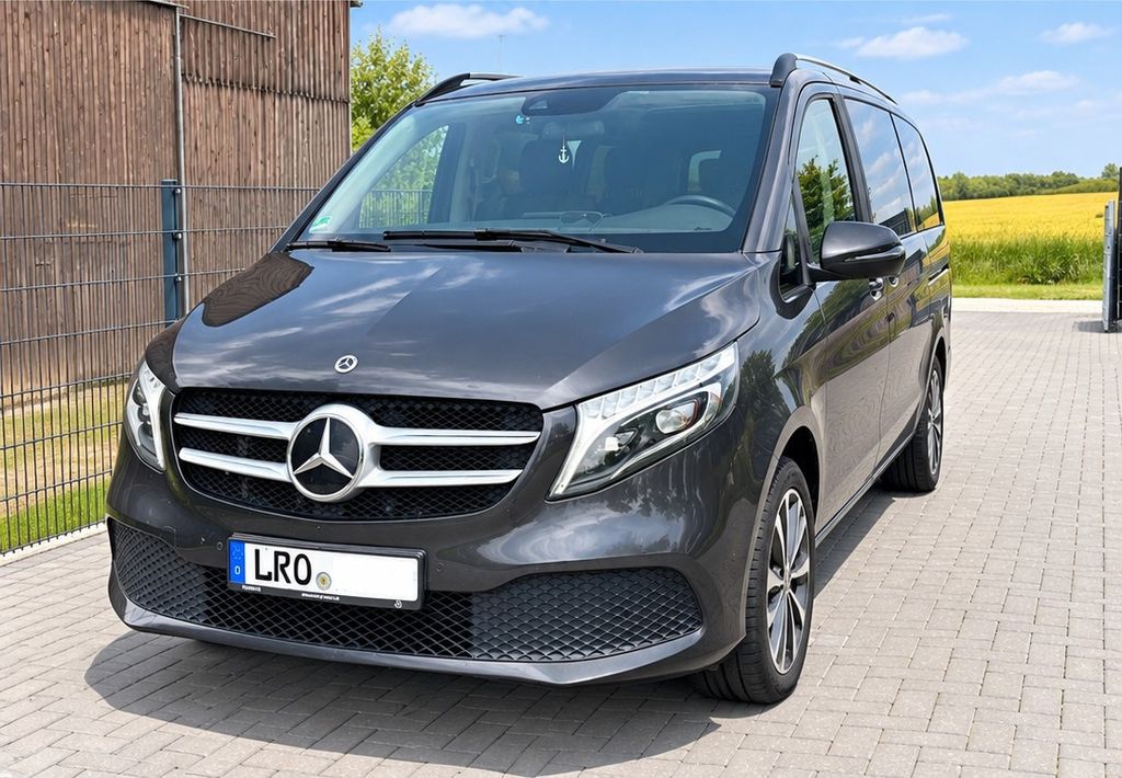 Image of Mercedes-Benz V 220