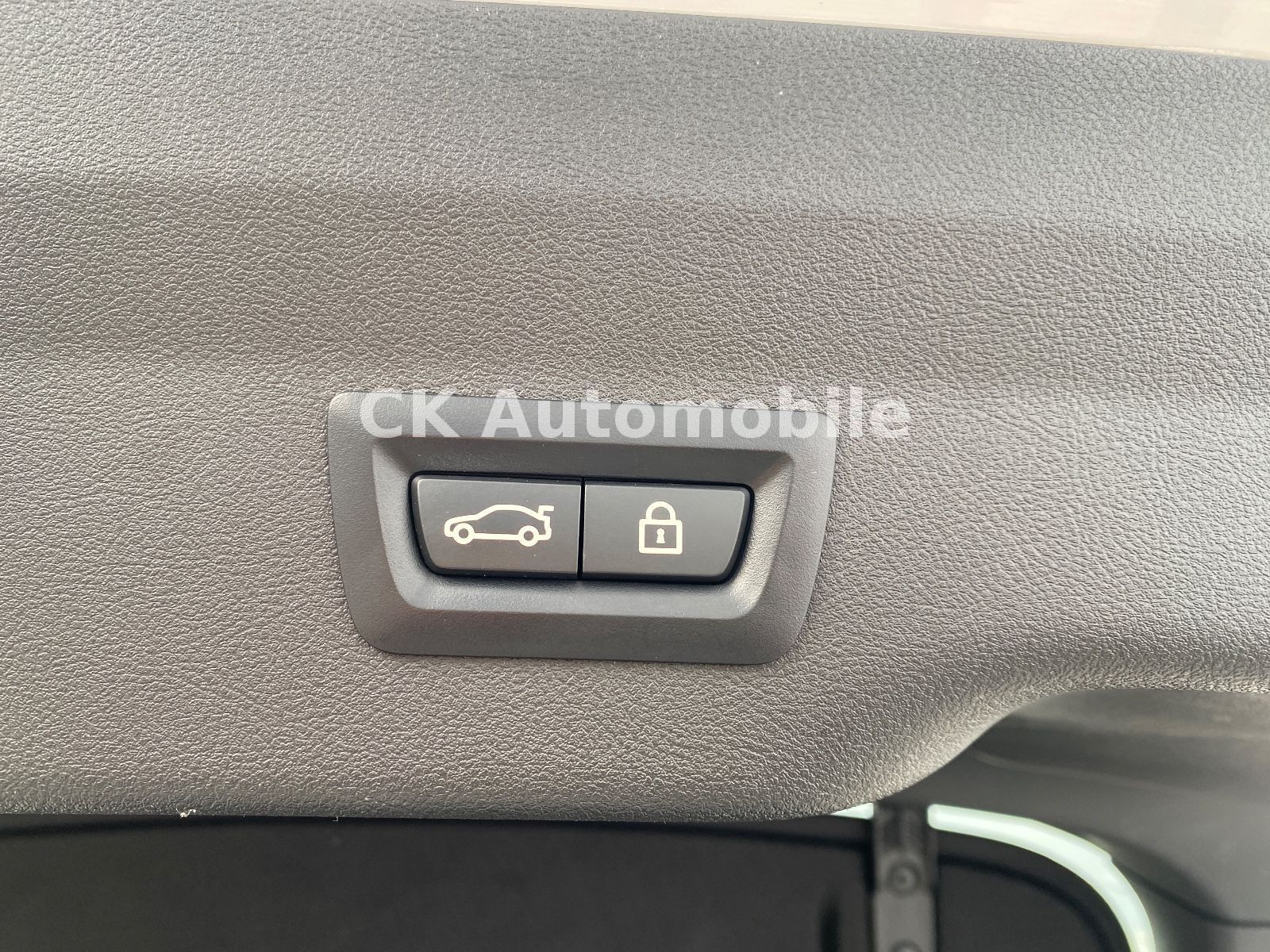 Fahrzeugabbildung BMW 640d GT xDrive Luxury Line/Navi/Head-Up/Pano/LED