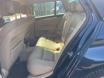 BMW 520 - 7