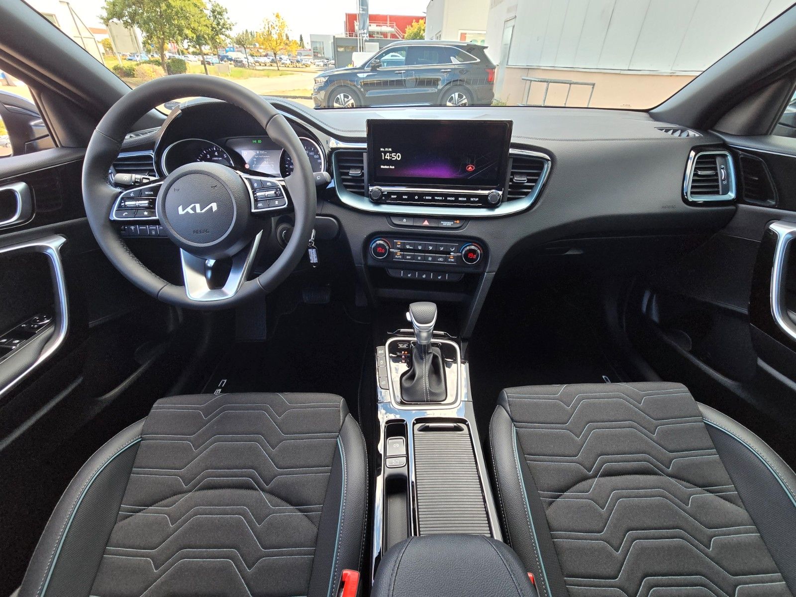 Fahrzeugabbildung Kia CEED_SW 1.0T 48V DCT 100 NIGHTLINE STD