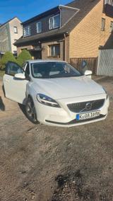 Volvo V40 T2 im Top Zustand - Volvo V40 in Köln