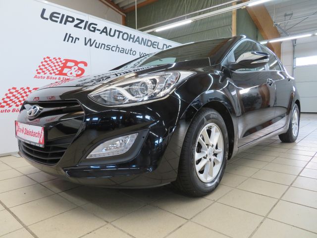 Hyundai i30 Trend*Klima*PDC*Nebel*