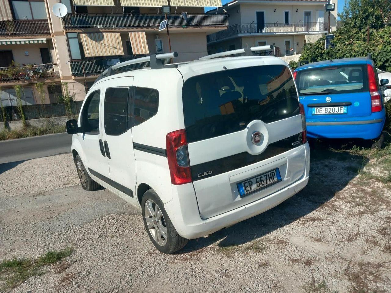Fiat Qubo 2012 — rear view