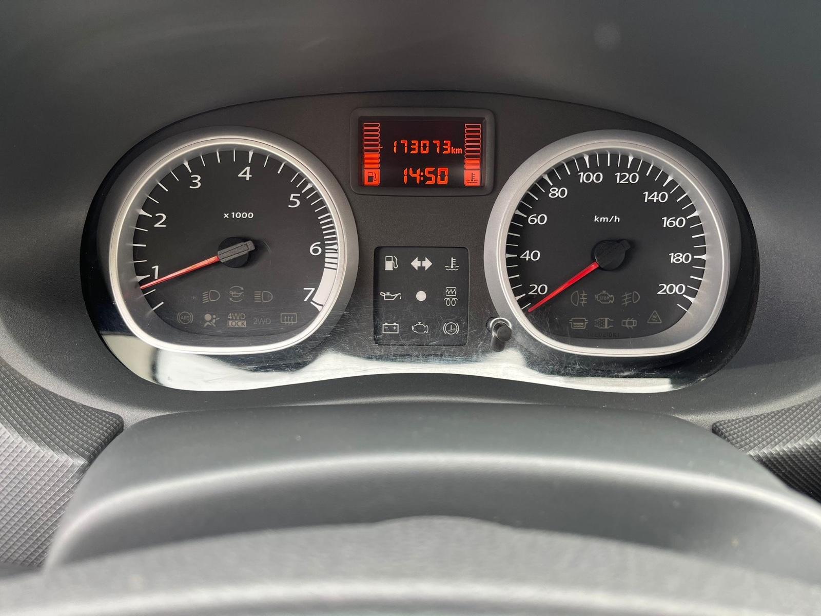 Dacia Duster 2011 — photo 15